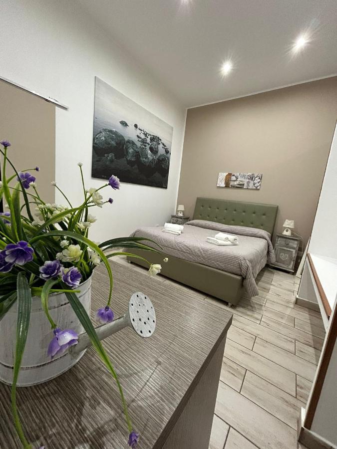 Lucia'S Rooms Syracuse Bagian luar foto