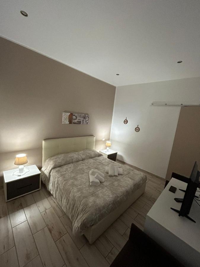 Lucia'S Rooms Syracuse Bagian luar foto